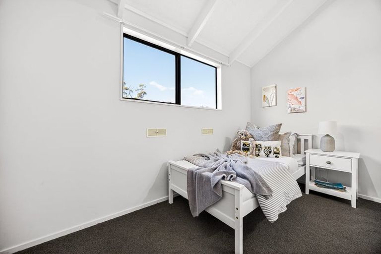 Photo of property in 61a Jaemont Avenue, Te Atatu South, Auckland, 0610