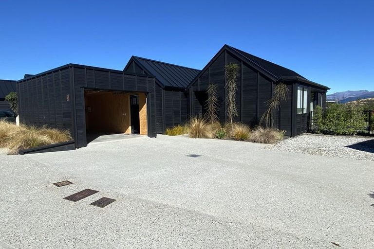 Photo of property in 19 Mckenzies Shute, Jacks Point, Queenstown, 9371