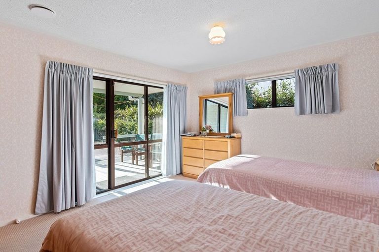 Photo of property in 7a Graham Grove, Waikanae, 5036