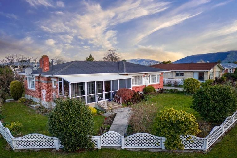 Photo of property in 8 Carlisle Street, Waimate, 7924