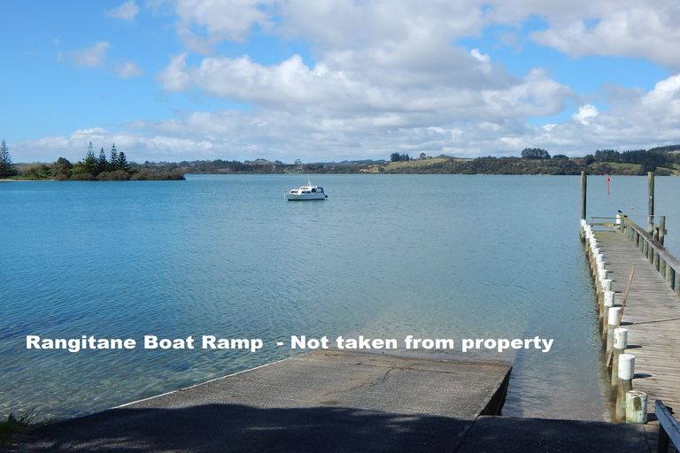 Photo of property in 84 Rangitane Loop Road, Kerikeri, 0294
