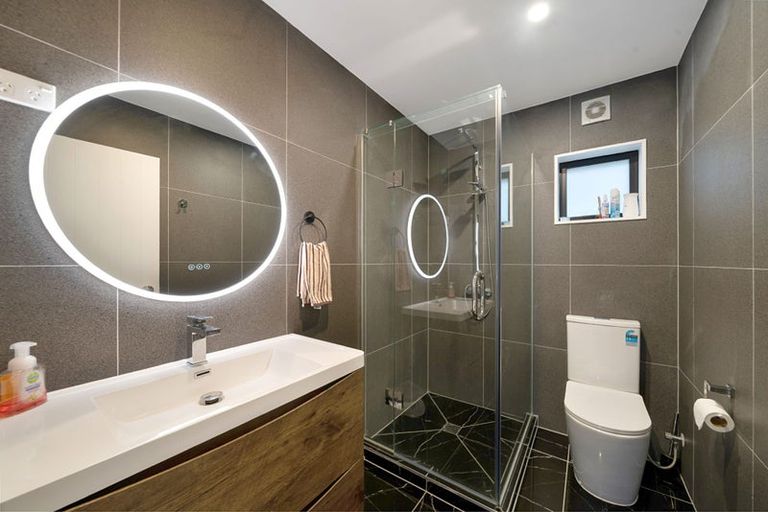 Photo of property in 36a Redoubt Road, Goodwood Heights, Auckland, 2105