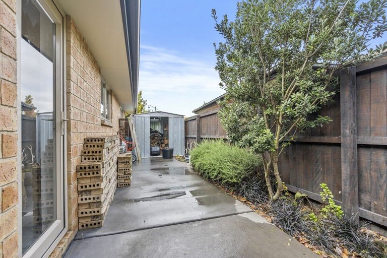 Photo of property in 19 Marlowe Place, Rolleston, 7614