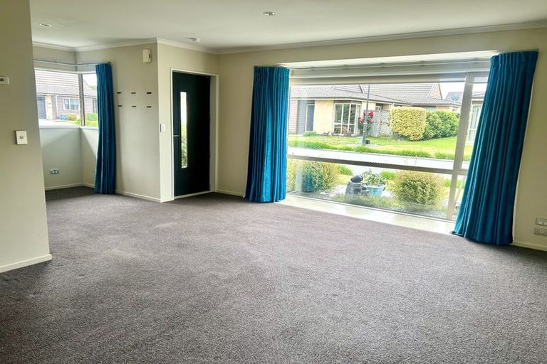 Photo of property in 3 Reeves Road, Rangiora, 7400