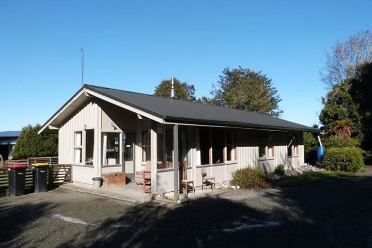 Photo of property in 1150 Clifden Highway, Rowallan, Tuatapere, 9691
