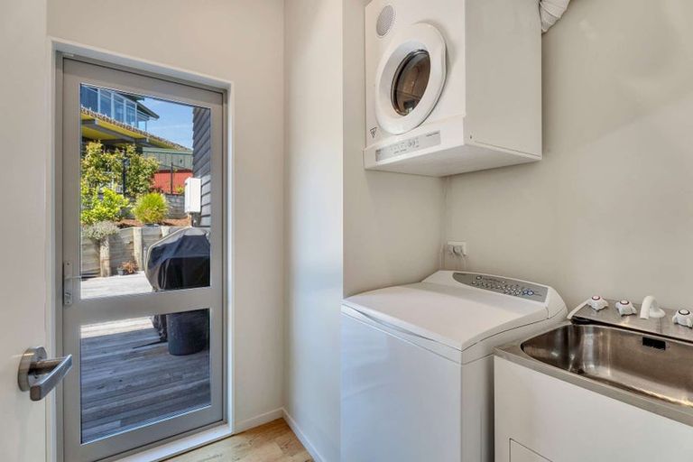 Photo of property in 21 Centennial Drive, Whitianga, 3510