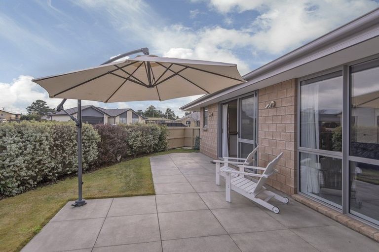 Photo of property in 11 Awa Place, Rangiora, 7400