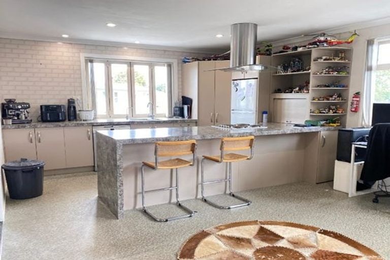 Photo of property in 32 Sole Avenue, Bell Block, New Plymouth, 4312