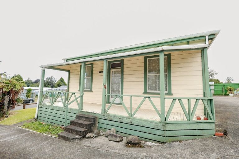 Photo of property in 6 Vincent Drive, Levin, 5510