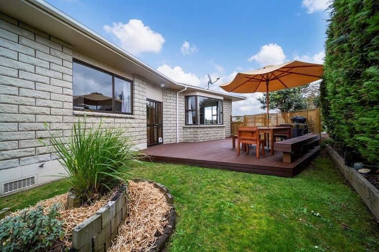Photo of property in 31 Tiverton Crescent, Whalers Gate, New Plymouth, 4310
