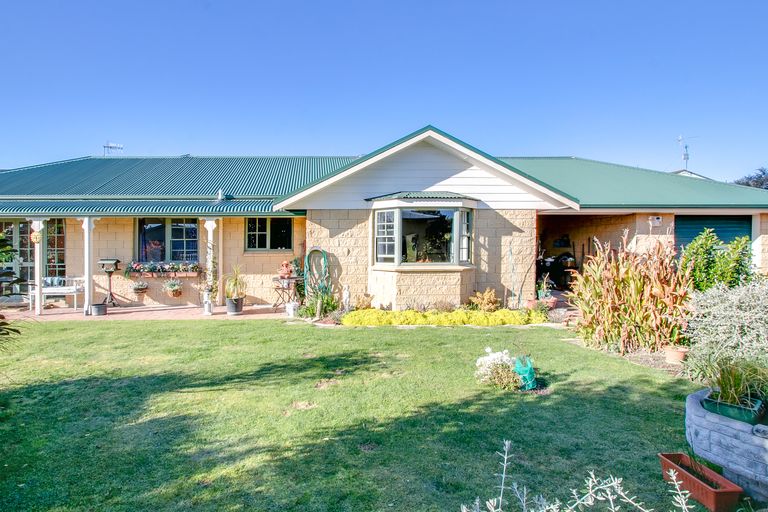 Photo of property in 238c Warwick Road, Mayfair, Hastings, 4122