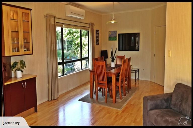 Photo of property in 27a Shelter Grove, Frankleigh Park, New Plymouth, 4310