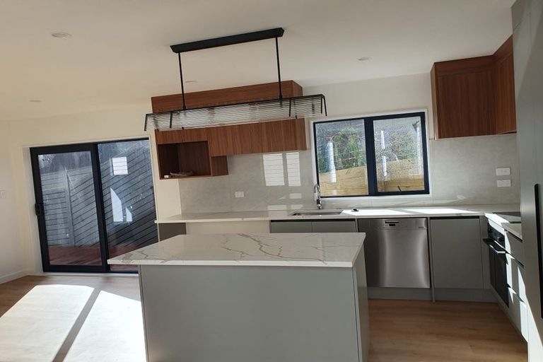 Photo of property in 10 Henry Blyth Lane, Greenhithe, Auckland, 0632