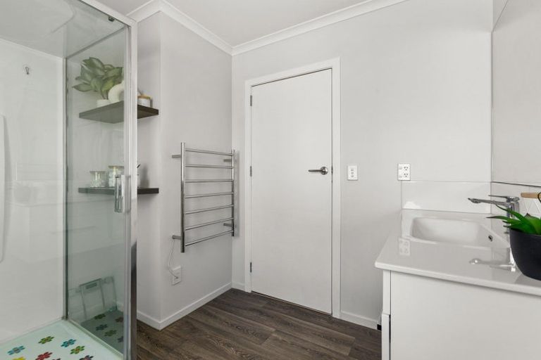 Photo of property in 4 Otatara Road, Taradale, Napier, 4112