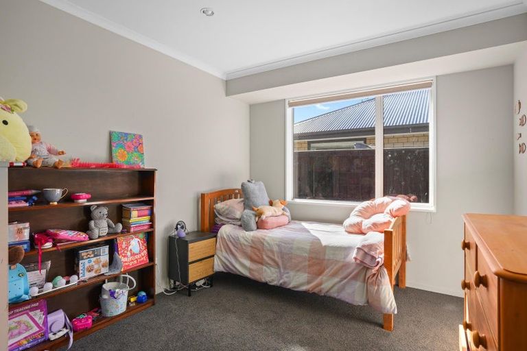 Photo of property in 8/17 Wineberry Avenue, Amberley, 7410