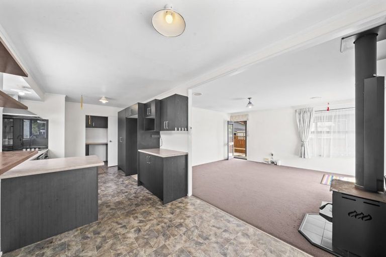 Photo of property in 5 Myrlene Place, Nawton, Hamilton, 3200