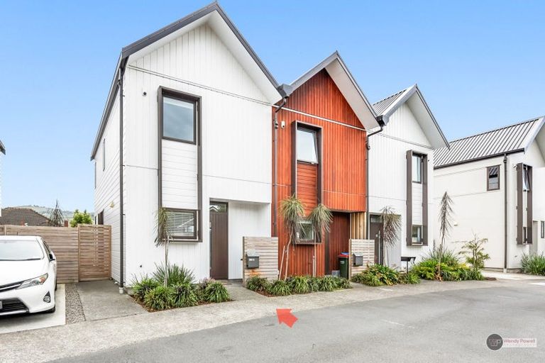 Photo of property in 25 Ron Deal Way, Epuni, Lower Hutt, 5011