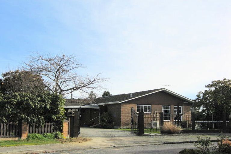 Photo of property in 22 Hamilton Avenue, Winton, 9720