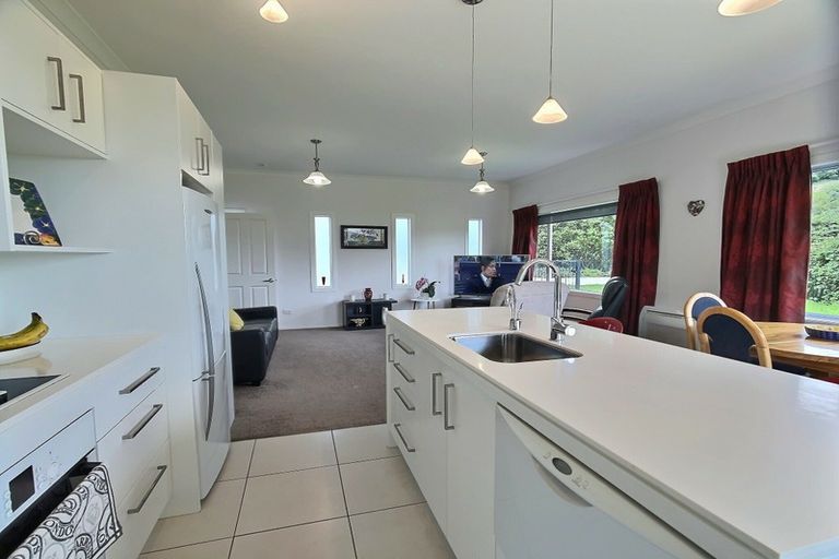 Photo of property in 115 Kent Terrace, Taradale, Napier, 4112