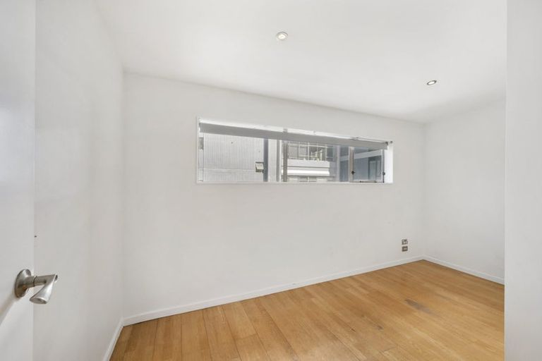 Photo of property in 253/21 Left Bank, Te Aro, Wellington, 6011