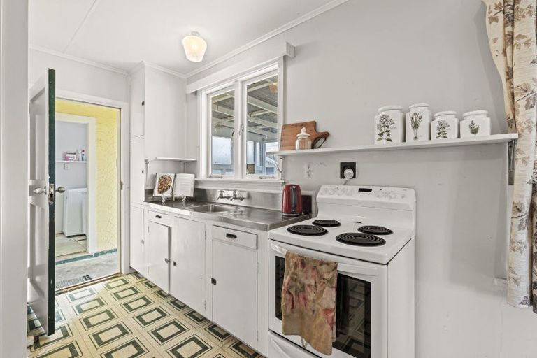 Photo of property in 15 Potaka Street, Marton, 4710