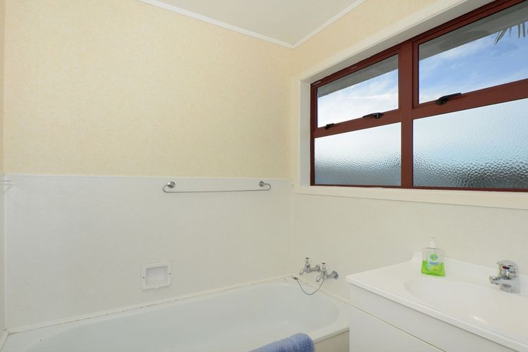 Photo of property in 4 Winston Street, Tikipunga, Whangarei, 0112