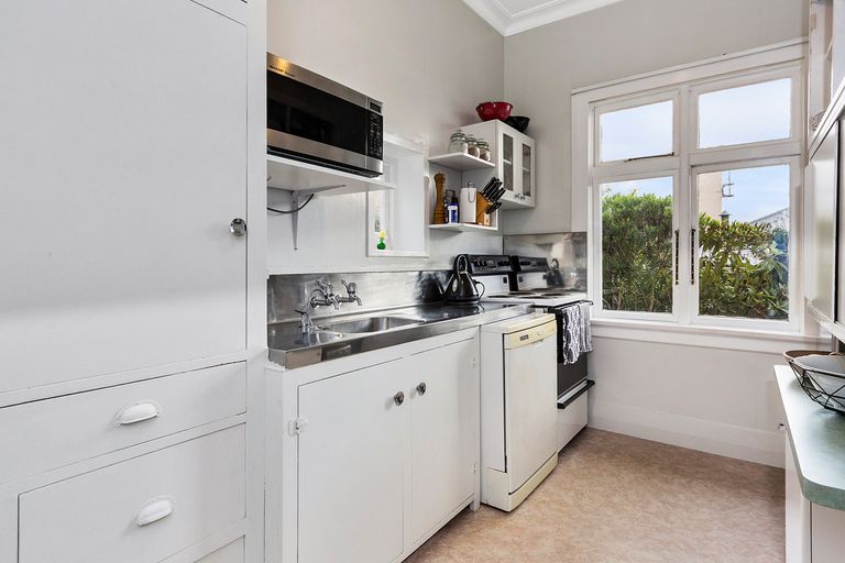 Photo of property in 38 Cranston Street, Andersons Bay, Dunedin, 9013