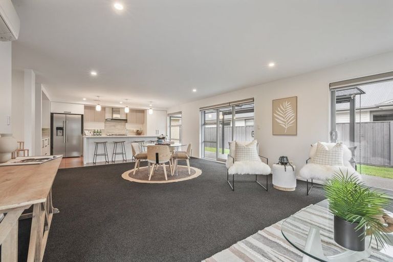 Photo of property in 6 Peter Place, Rangiora, 7400