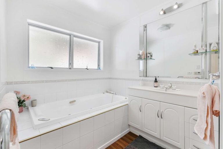 Photo of property in 118 Aberdeen Drive, Dinsdale, Hamilton, 3204