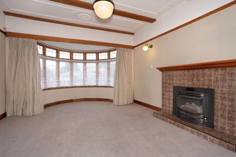 Photo of property in 177 Bridge Street, Bulls, 4818