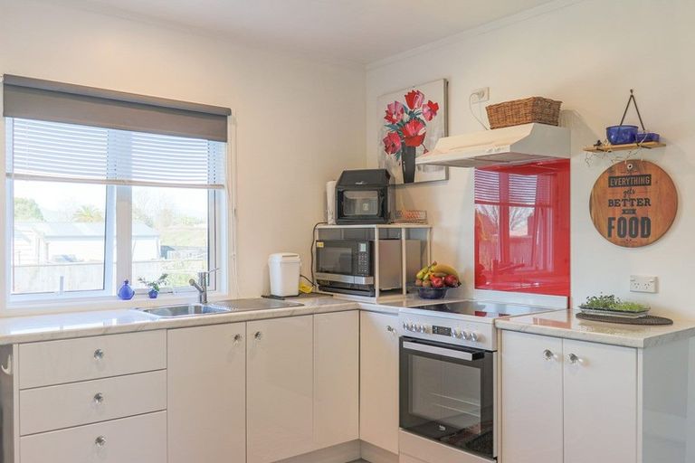 Photo of property in 38 Bridge Street, Edgecumbe, 3120