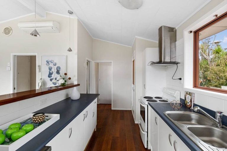 Photo of property in 40 Stredwick Drive, Torbay, Auckland, 0630