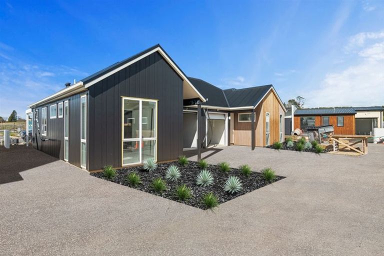 Photo of property in 7 Tanuku Lane, Te Puke, 3119