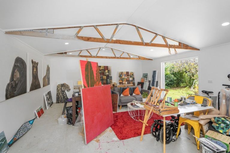 Photo of property in 8 Simpson Place, Whitianga, 3510