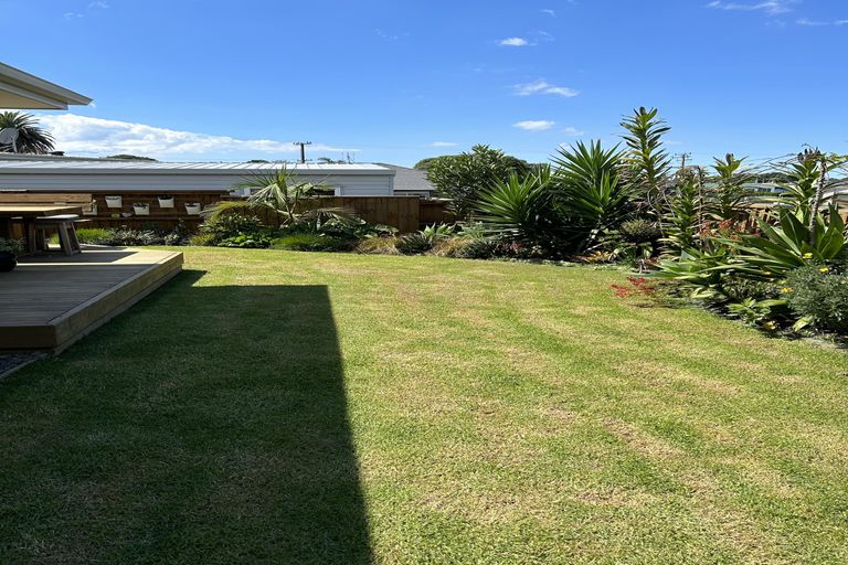 Photo of property in 55 Athenree Road, Athenree, Katikati, 3177