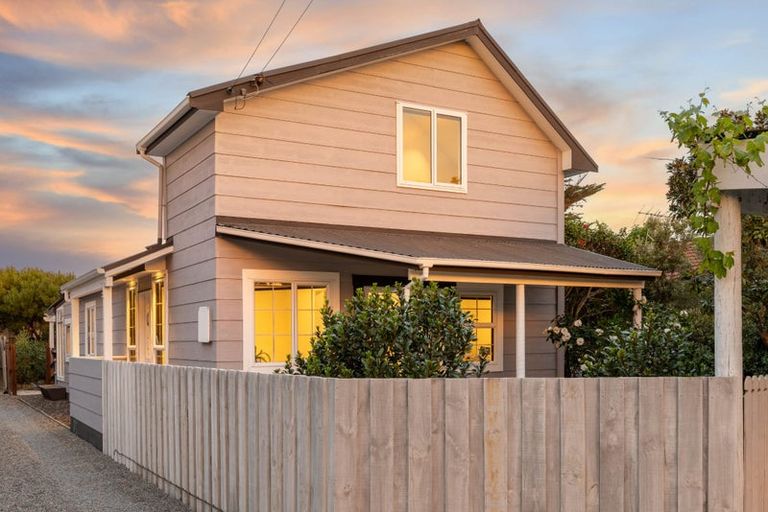 Photo of property in 257 Estuary Road, South New Brighton, Christchurch, 8062