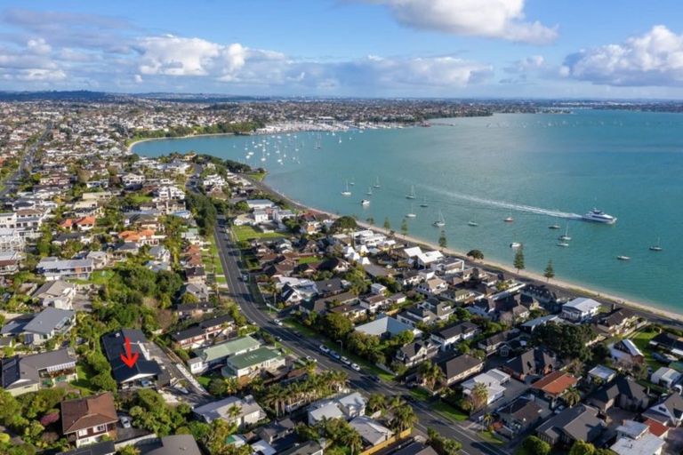 Photo of property in 64a Hattaway Avenue, Bucklands Beach, Auckland, 2012