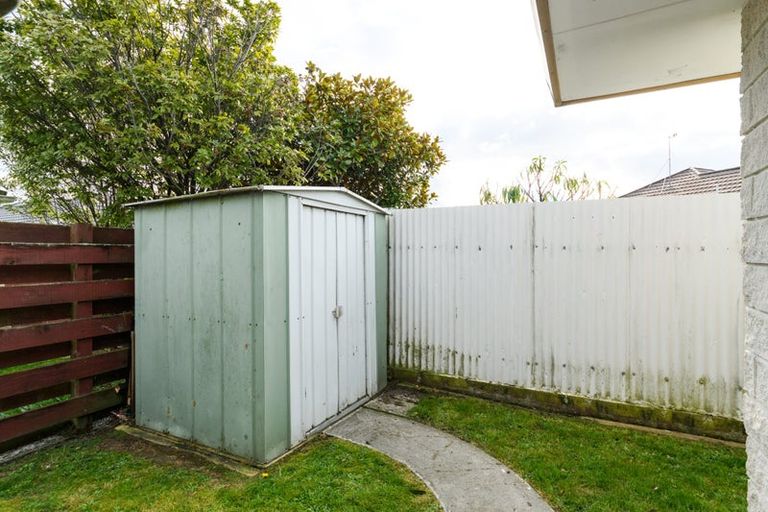 Photo of property in 2/99 Vogel Street, Roslyn, Palmerston North, 4414