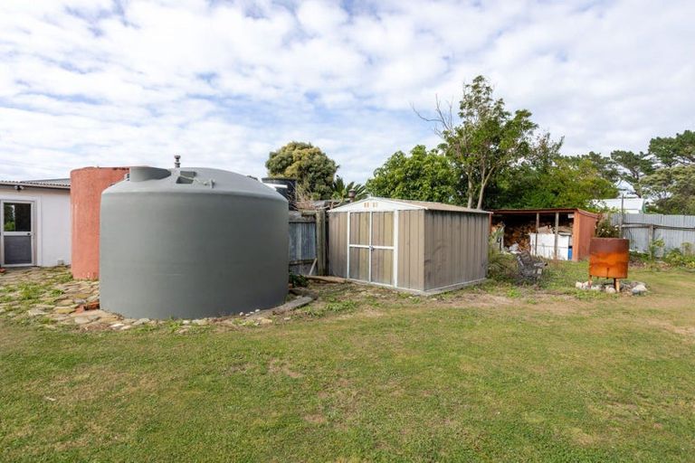 Photo of property in 40 Seaview Road, Herbertville, Dannevirke, 4970