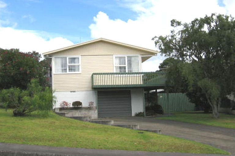 Photo of property in 18 Blakeborough Drive, Forrest Hill, Auckland, 0620