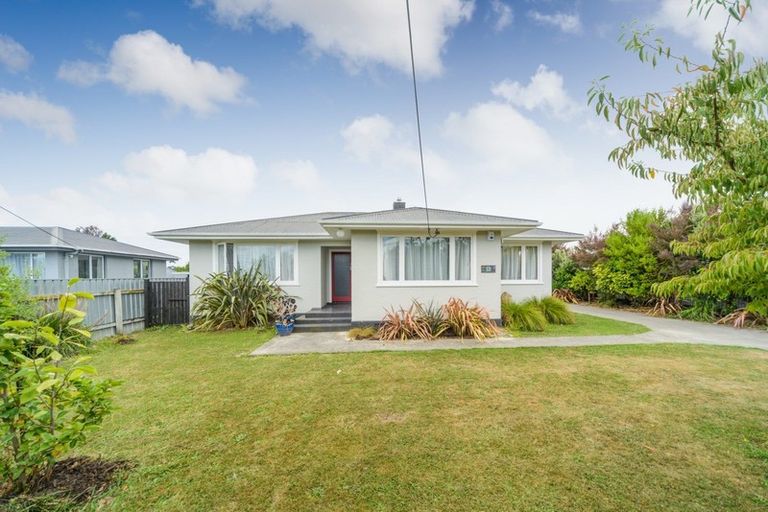 Photo of property in 12 Monckton Street, Feilding, 4702
