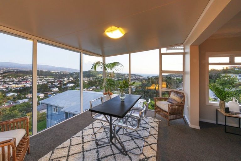 Photo of property in 47 Whaui Street, Vogeltown, Wellington, 6021