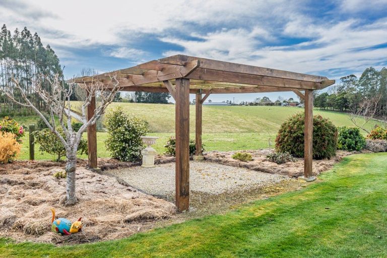 Photo of property in 395 Claremont Road, Claremont, Timaru, 7974