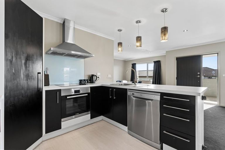 Photo of property in 6 Coby Sydney Drive, Bell Block, New Plymouth, 4312