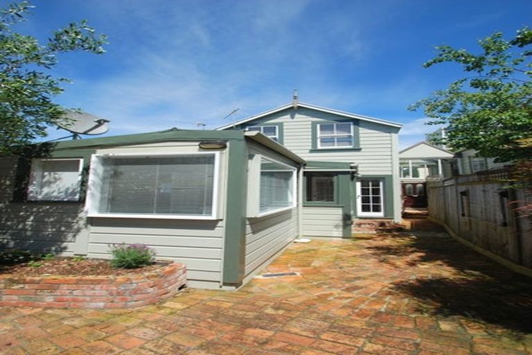 Photo of property in 8 Saint Mary Street, Thorndon, Wellington, 6011