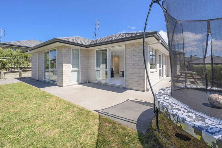 Photo of property in 4 Ratahi Way, Omokoroa, 3114