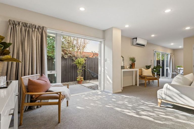 Photo of property in 43 Walton Street, Sydenham, Christchurch, 8023