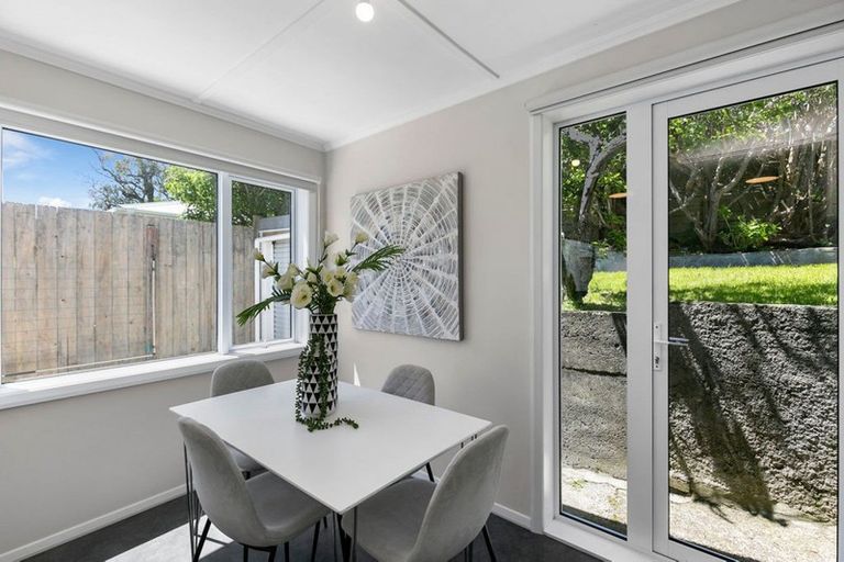 Photo of property in 19 Fernhill Terrace, Wadestown, Wellington, 6012