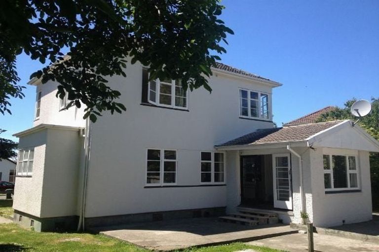 Photo of property in 3 Tara Street, Riccarton, Christchurch, 8041