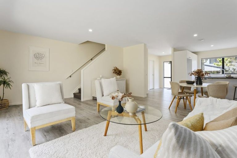 Photo of property in 11/548 Albany Highway, Albany, Auckland, 0632